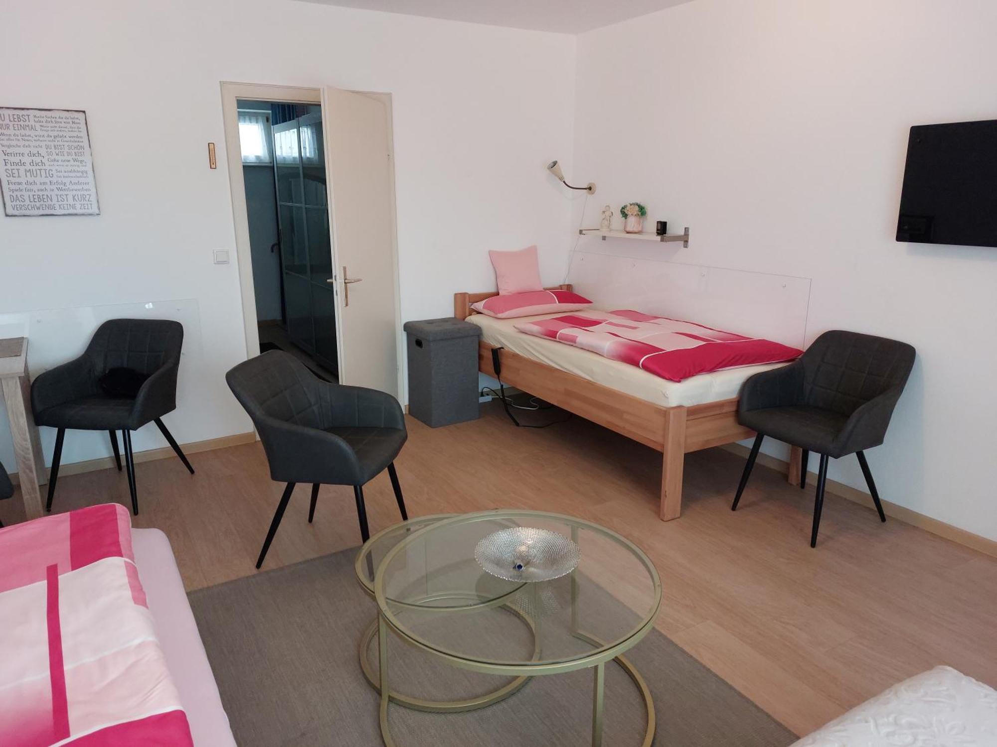 Apartment-Ferienwohnung In Mainaschaff ภายนอก รูปภาพ
